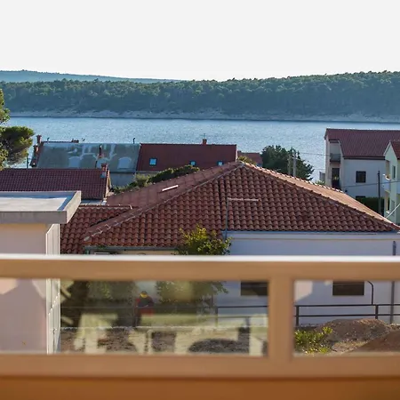 Apartman In Rab - Insel Rab 42670 Barbat na Rabu
